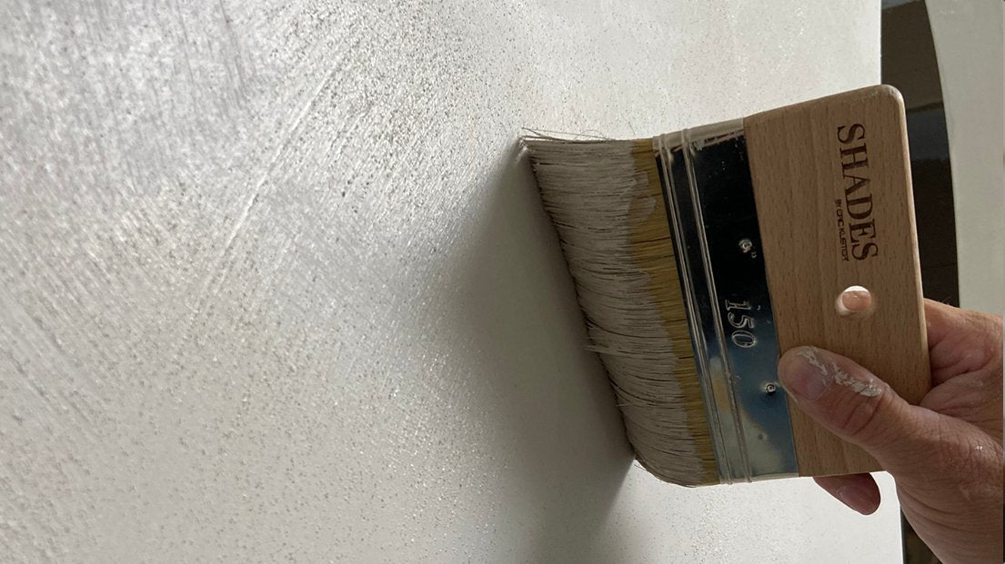 Zo breng je Wall Scrub structuurverf perfect aan voor karakter in je interieur - SHADES by Eric Kuster
